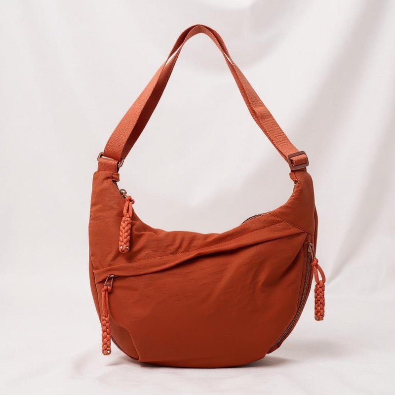 Luna | Crescent-Shaped Shoulder Bag