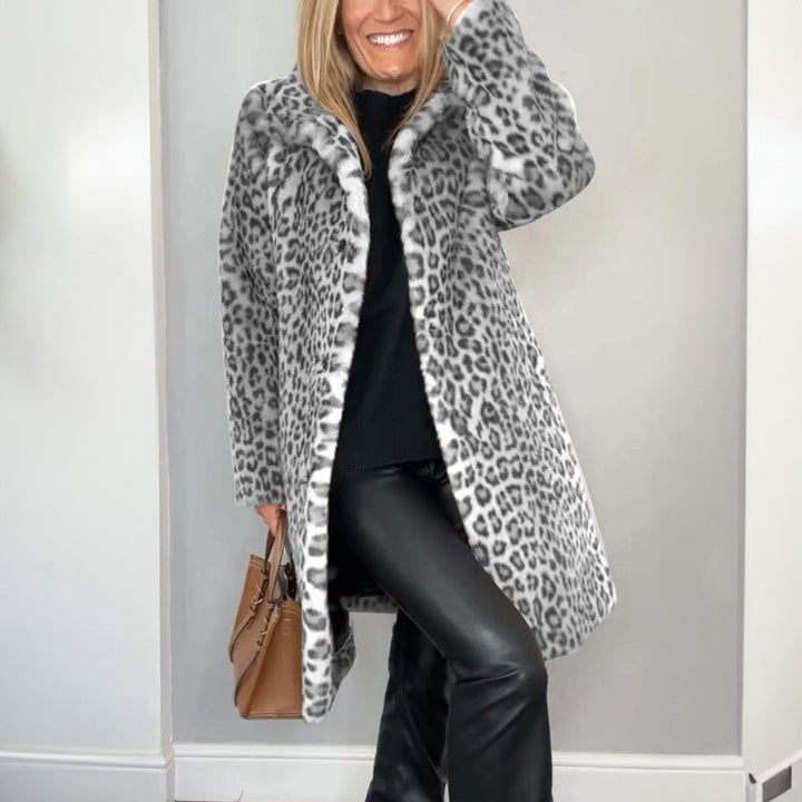 Dainna | Long Leopard Print Coat