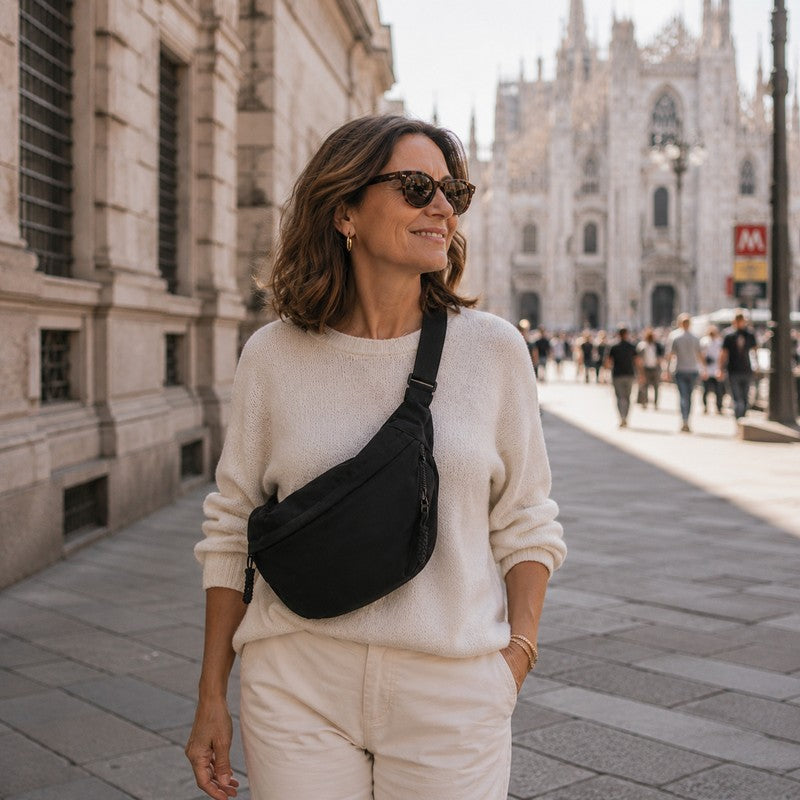 Luna | Crescent-Shaped Shoulder Bag