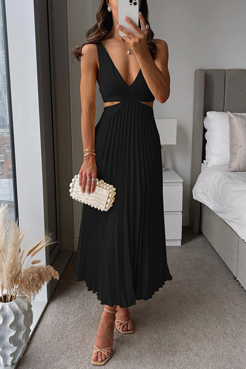 Caroline | Elegant V-Neck Pleated Skirt Dress for Women