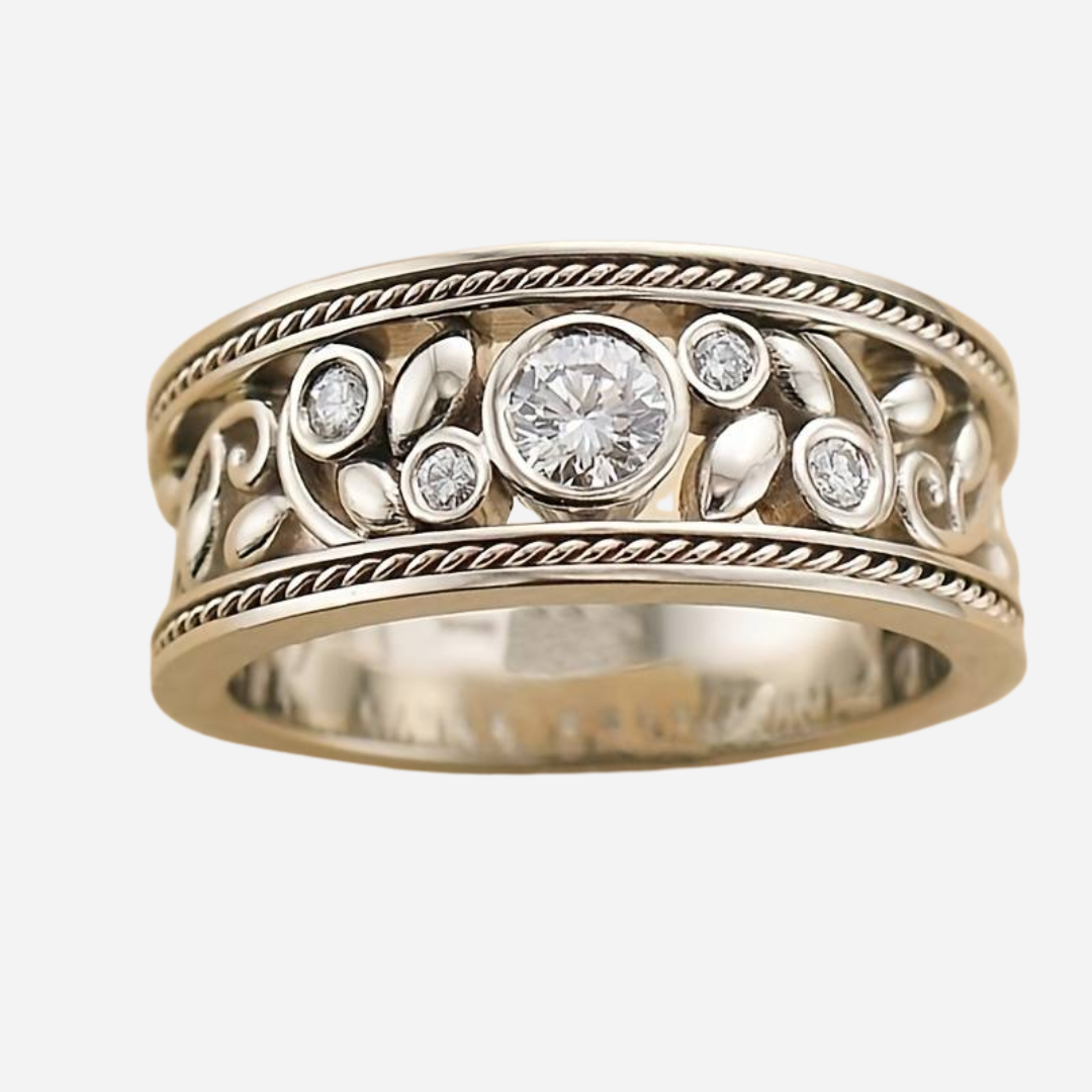 Vintage Silver & Zirconia Ring