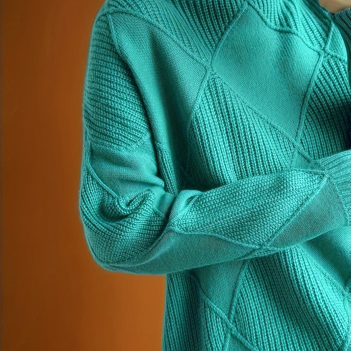 Amalia | Slim-Fit Turtleneck Sweater